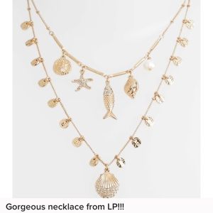 Gorgeous necklace from Lilly Pulitzer!!!!!! ✨✨✨✨✨
